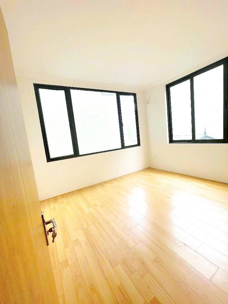 NGUYỄN KHANG - 12.9 TỶ NHÀ ĐẸP SẴN NỘI THẤT - 3 THOÁNG - Ở VÀ KINH DOANH - AN SINH TỐT