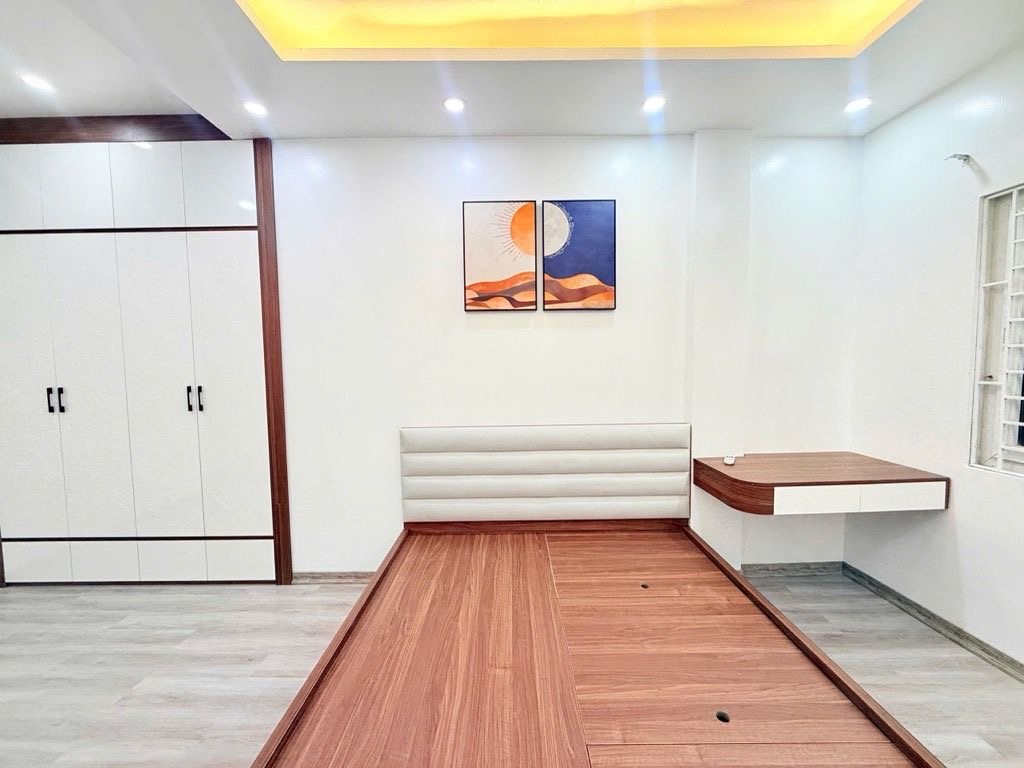 LẠC LONG QUÂN - 8.75 TỶ NHÀ ĐẸP ĐÓN TẾT NỘI THẤT FULL - NỞ HẬU - GẦN OTO TRÁNH