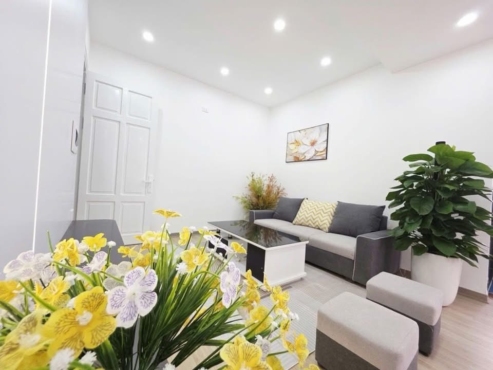 LẠC LONG QUÂN - 21.5 TỶ NHÀ ĐẸP OTO - NGÕ THÔNG - GẦN PHỐ GẦN HỒ - AN SINH TỐT - DÒNG TIỀN SẴN