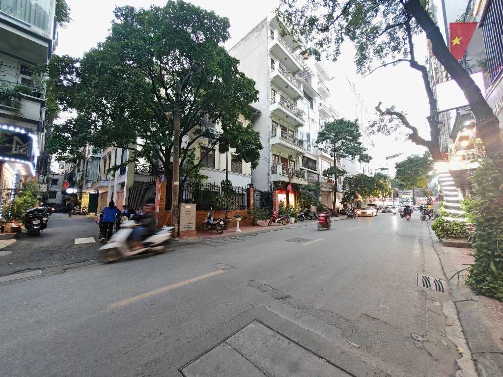 ĐỖ QUANG - 22.85 TỶ OTO 7C - PHÂN LÔ BÀN CỜ 2 THOÁNG - KINH DOANH - CHỜ THANG MÁY