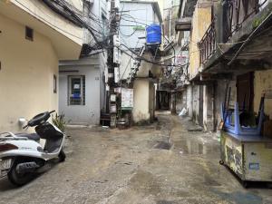 HOÀNG HOA THÁM - 7.9 TỶ 36M BÁN ĐẤT TẶNG NHÀ GPXD 5T - K QH - NGÕ THÔNG THOÁNG - AN SINH ĐỈNH