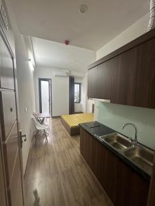 XUÂN LA - 15 TỶ 7 TẦNG THANG MÁY - NỞ HẬU - DÒNG TIỀN - NỘI THẤT - PCCC - THOÁT HIỂM - OTO - AN SINH