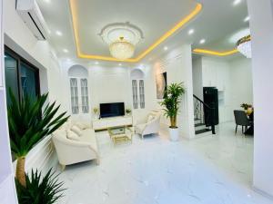 THỤY KHUÊ - 14.8 TỶ CÓ NGAY NHÀ ĐẸP MẶT TIỀN 10M - NỘI THẤT SANG - LÔ GÓC 3 THOÁNG - AN SINH VIP