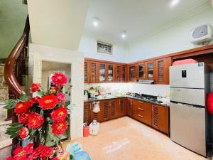 ĐỘI CẤN - BÁN ĐẤT TẶNG NHÀ 5 TỶ - NỞ HẬU - NGÕ THÔNG - AN SINH TỐT