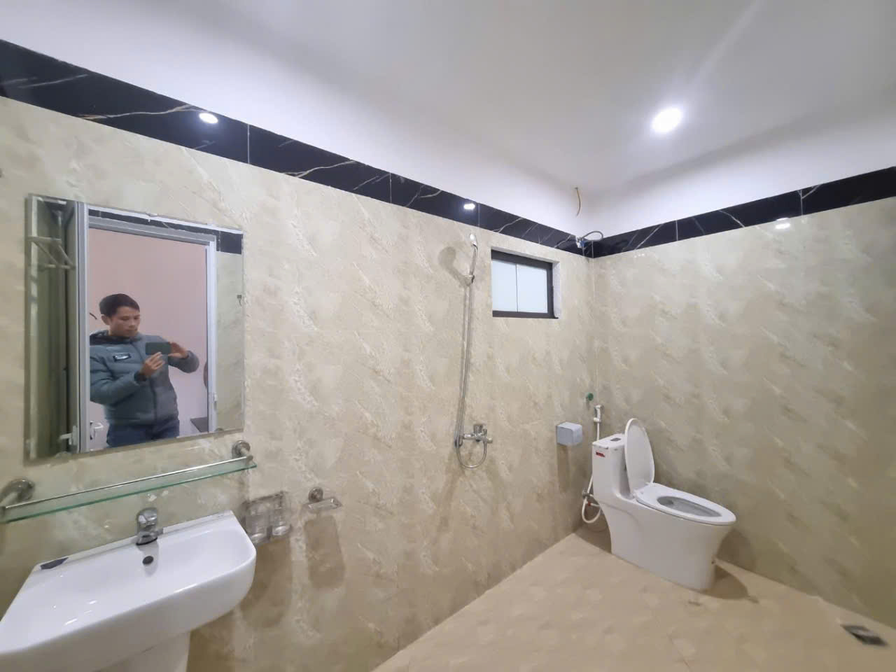 CẦN BÁN CĂN NHÀ SIÊU PHẨM TẠI PHÚ LƯƠNG HÀ ĐÔNG, DT30.5m2, 5Tầng, MT 4-8m, Gía 4.8 tỷ