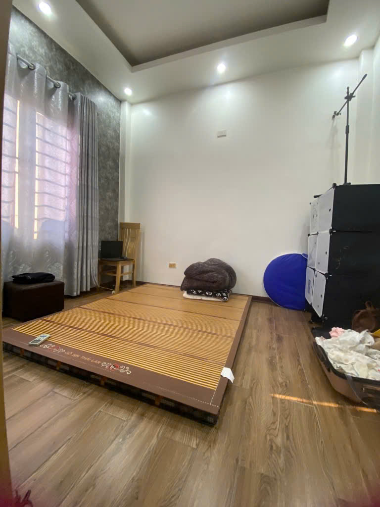 https://bannha888.com/can-ban-gap-can-nha-nguyen-trai-quan-thanh-xuan-dt-80m2-tang-4-mt4m-dai-20m-gia-43-ty.