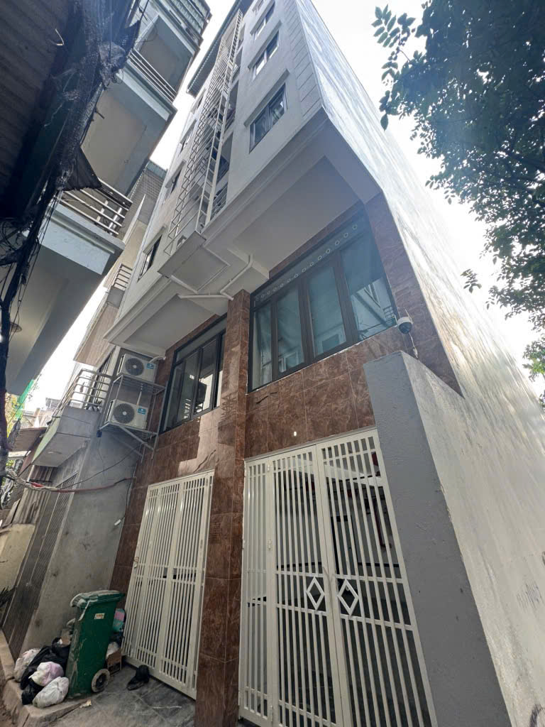 Nhà siêu rộng- thoáng- 22 phòng VIP DT 90m2, 7 tầng, Mặt tiền 5.4m_16m; Gía 18.5 tỷ.
