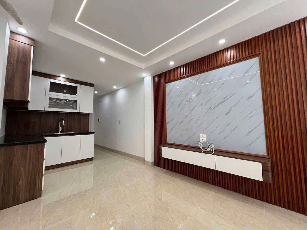 NHÀ SIÊU VIP KHU VỰC ĐẠI MỖ- NAM TỪ LIÊM, DT 80M, MT 5M, 6T, GIÁ HOA HẬU 12T, THOÁNG 4 MẶT