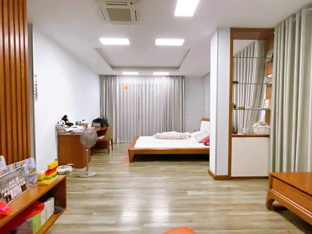 Bán nhà Xuân Phương, 5 tầng đẹp, đầy đủ nội thất, 35m2, gần ô tô, hơn 6 tỷ. Lh 0904694687