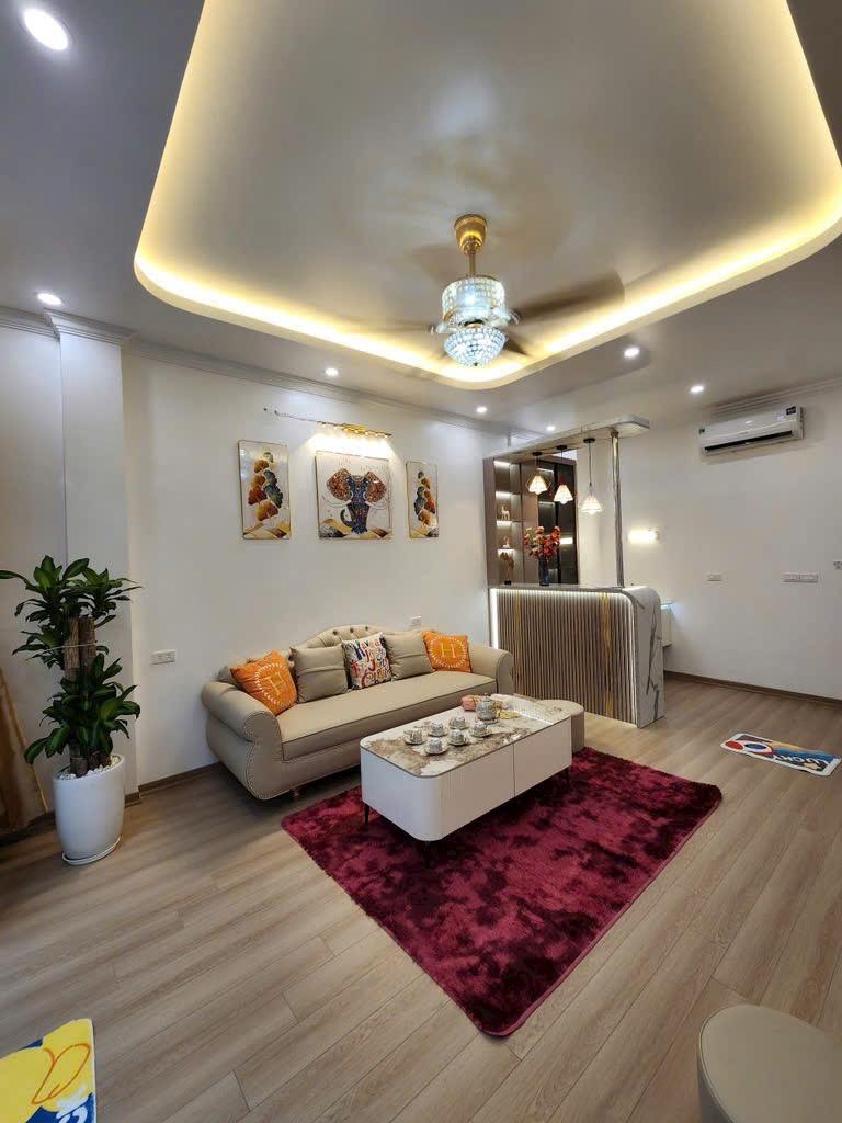 Bán nhà phố VIP Thái Hà - Ngõ oto dừng đỗ thoải mái giá chỉ 1x tỷ