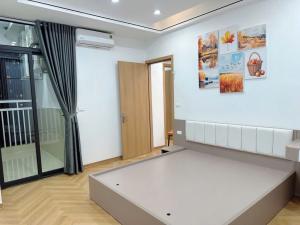 Căn hộ Lạc Long Quân, Tây Hồ, 86.5m2, 9.35 tỷ, sổ đỏ chính chủ