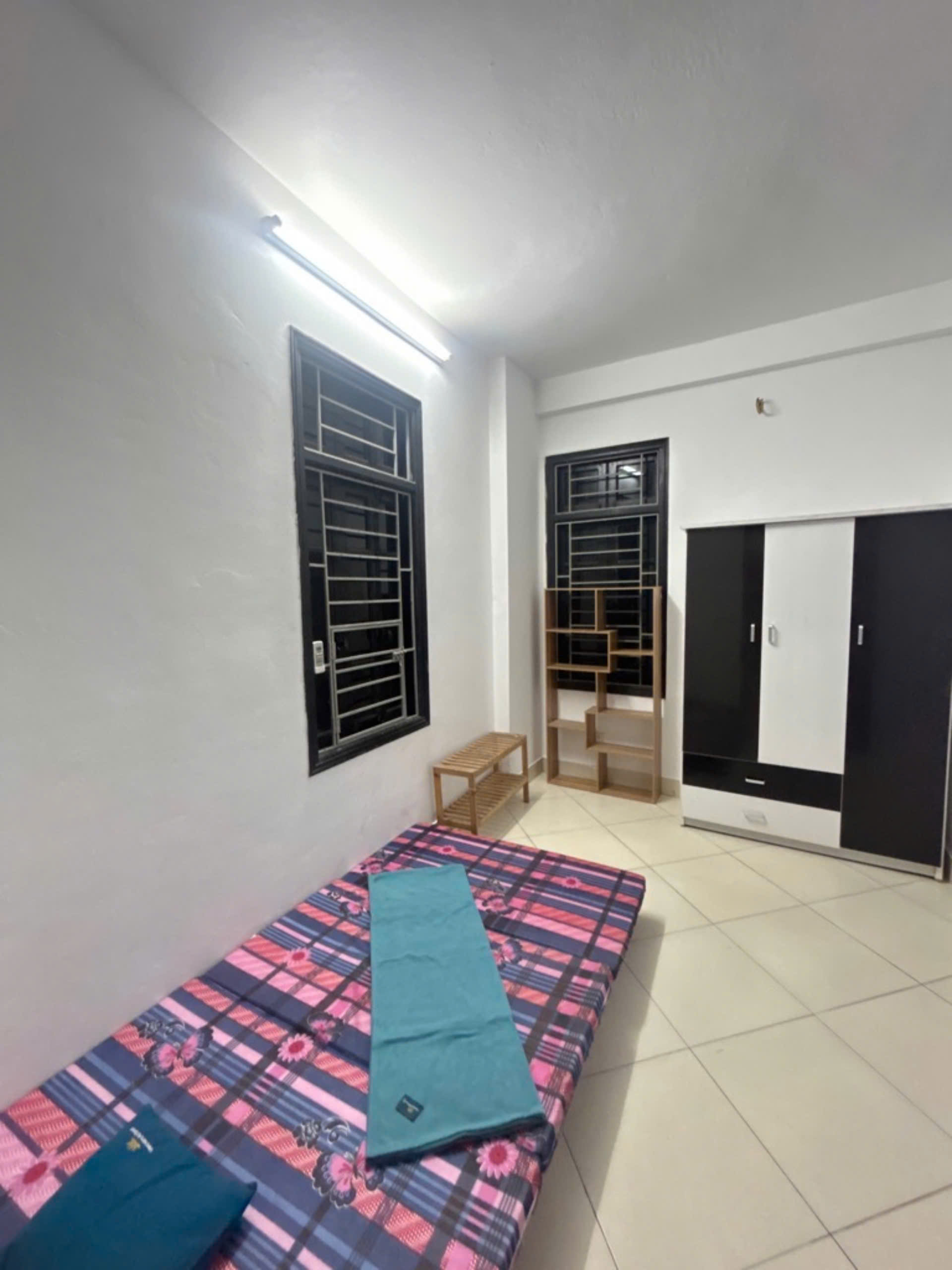 Chủ cần bán đất có nhà Cấp 4 có gác xép, ở Lưu Phái Ngũ Hiệp. DT 42m2, giá 5.5 tỷ