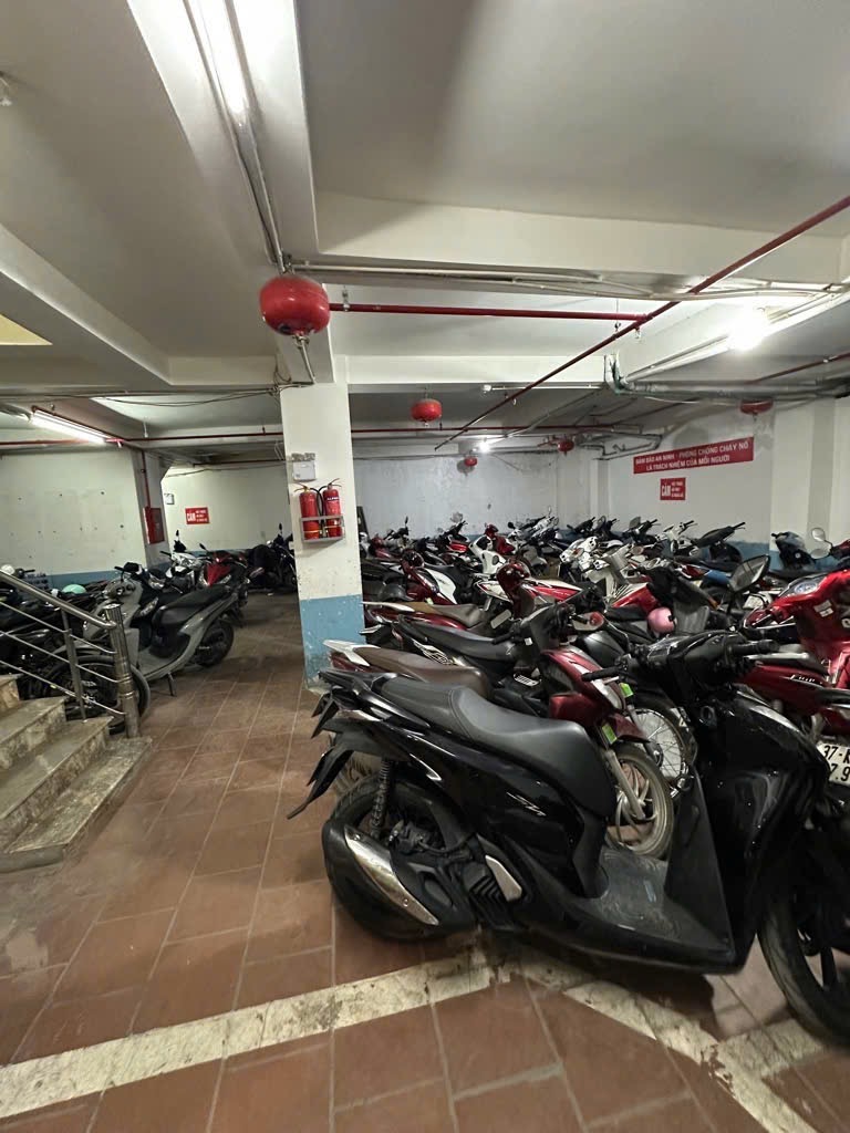 CẦN BÁN CCMN KHU GIÁP NHẤT CẠNH ROYAL CITY NGUYỄN TRÃI. DT 50M2, GIÁ 1,9 TỶ