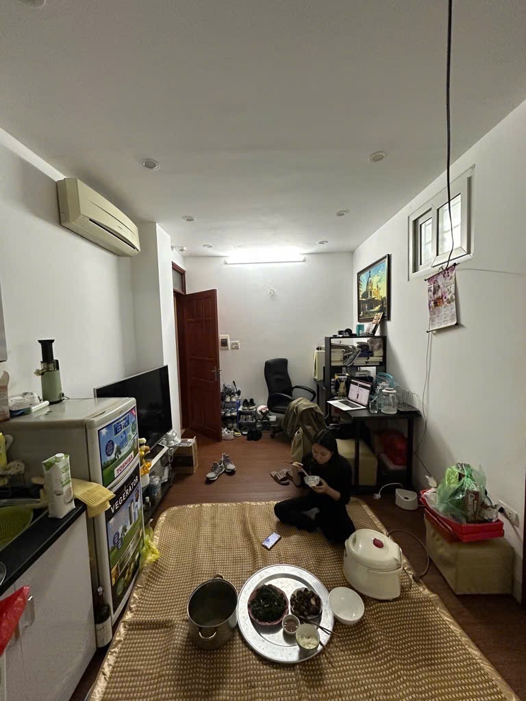 CẦN BÁN CCMN KHU GIÁP NHẤT CẠNH ROYAL CITY NGUYỄN TRÃI. DT 50M2, GIÁ 1,9 TỶ