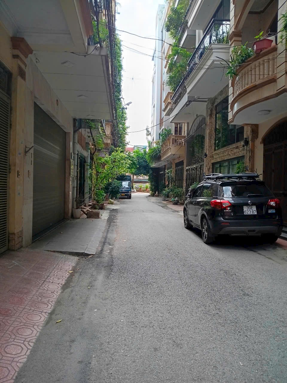 CẦN BÁN NHÀ KHU PHỐ QUAN NHÂN. NGÕ TO ĐẸP, Ô TÔ VÀO TẬN NHÀ, DT60M2, 6 TẦNG, GIÁ 24 TỶ.