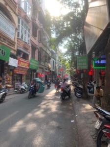 NHÀ MẶT PHỐ QUẬN THANH XUÂN DT25M2, 4 TẦNG, MT4M, GIÁ 3,5 TỶ