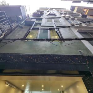 BÁN NHÀ ĐẦU PHỐ QUAN NHÂN,DT 30M2, 7 TẦNG, MT4M, GIÁ 8,5 TỶ