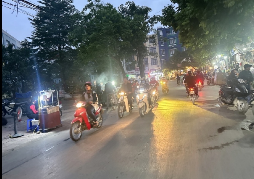 NHÀ ĐẸP DÂN XÂY CHẮC CHẮN,CÁCH 20M RA PHỐ NGỌC THỤY