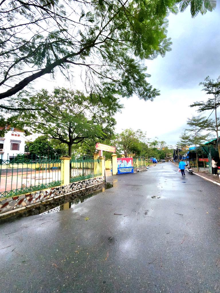 BÁN ĐẤT GẦN TRƯỜNG MAY CŨ 68m GIÁ 2,8tỷ