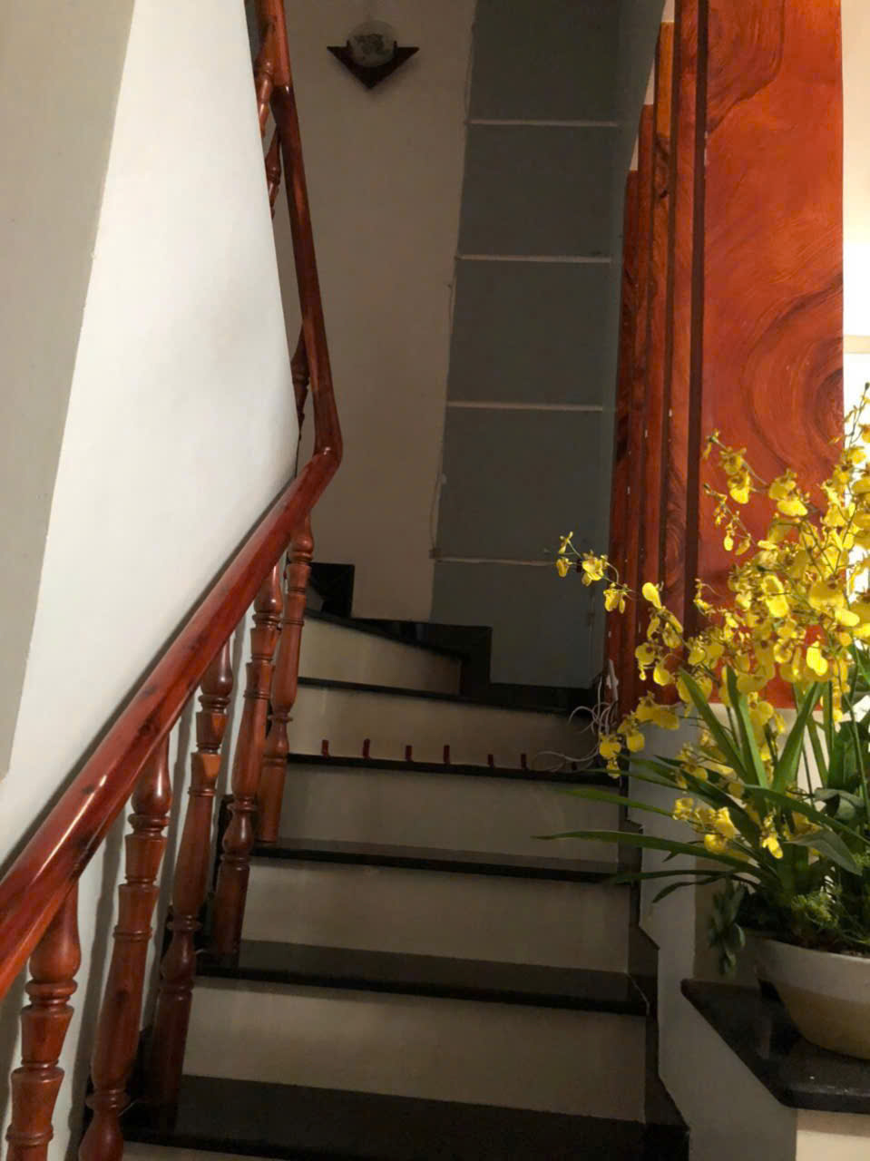 Bán nhà hẻm nhựa 6m đường miếu gò xoài 3 lầu