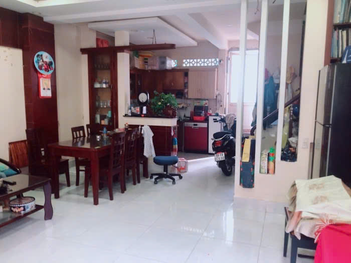 Bán nhà khu VIP Quận 7 - Vị trí đắc địa