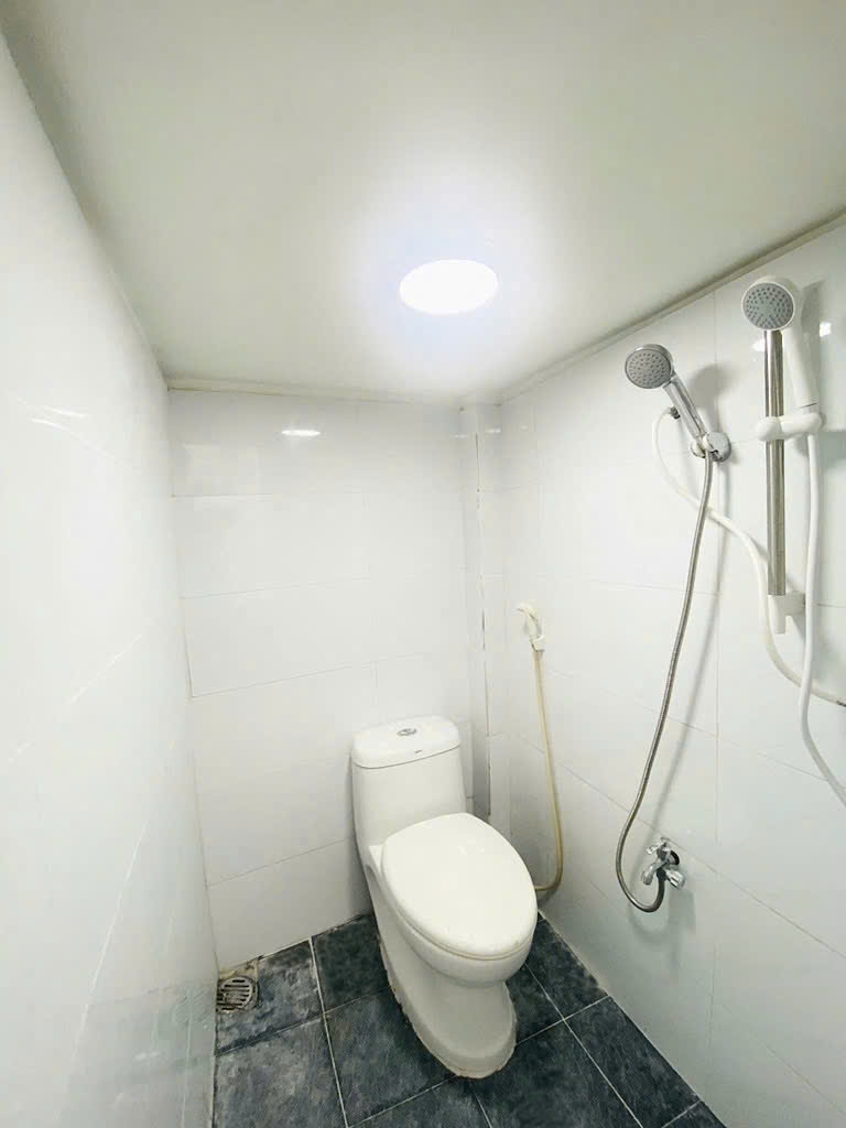 BÁN NHÀ, NGAY TRUNG TÂM QUẬN 7 - TRẦN XUÂN SOẠN. KDC HIỆN HỮU - KIỀU ĐÀM - HXH VÀI BƯỚC - CHỈ 3..TỶ