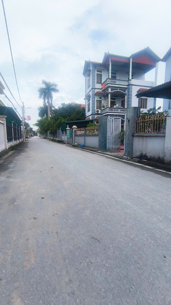 Cần bán gấp mảnh đất 97m2 tại Bắc Hồng, Đông Anh, Hà Nội.