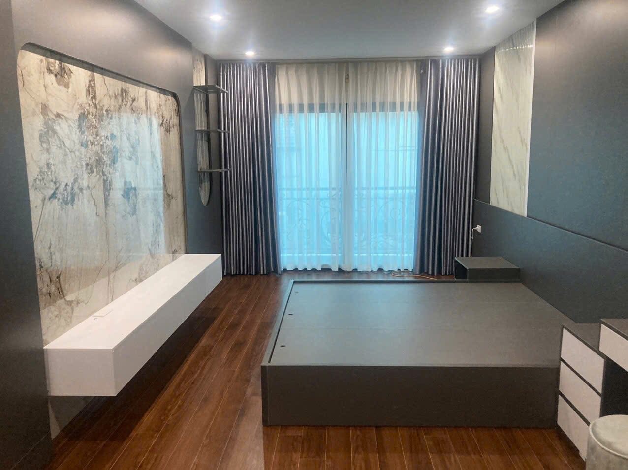 BÁN NHÀ NGỌC THỤY - QUẬN LONG BIÊN CĂN GÓC 2 MẶT THOÁNG
