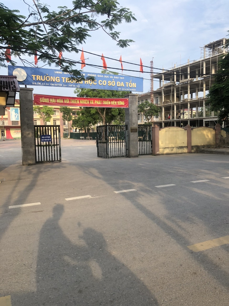 ĐẤT VIP ĐA TỐN - GIA LÂM - MẶT TIỀN RỘNG- NGÕ THÔNG-Ô TÔ VÀO NHÀ- XÂY Ở, KINH DOANH CỰC ĐỈNH