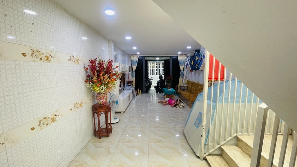 bán nhà Hiep Bình Phước GẦN Vạn Phúc