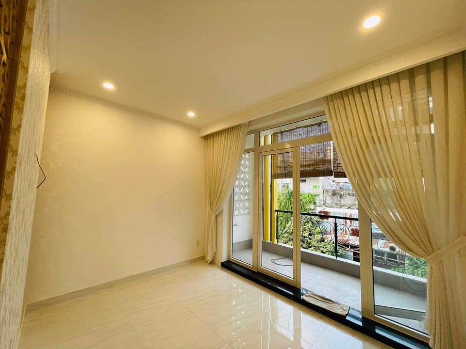 PHÚ LA MỞ RỘNG - TIỆN ÍCH ĐẦY ĐỦ- SỔ RIÊNG Ô TÔ QUA CỔNG