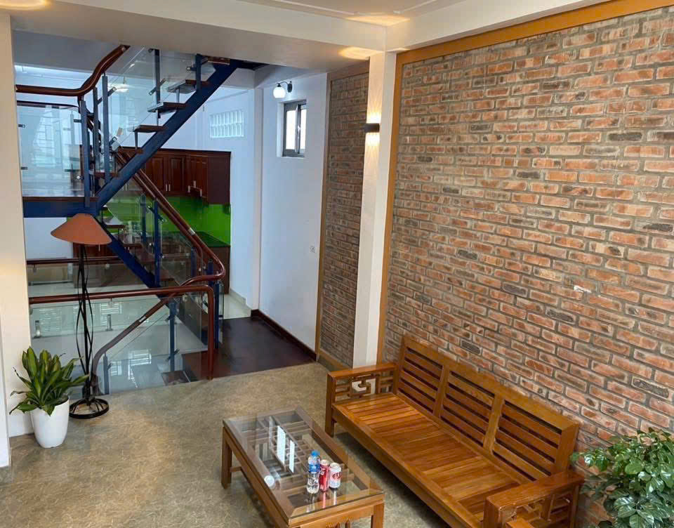 BÁN NHÀ NGỌC THUỴ - HIẾM - NGÕ THÔNG Ô TÔ VÀO NHÀ - 32.1M2 5 TẦNG - GIÁ NHỈNH 7 TỶ