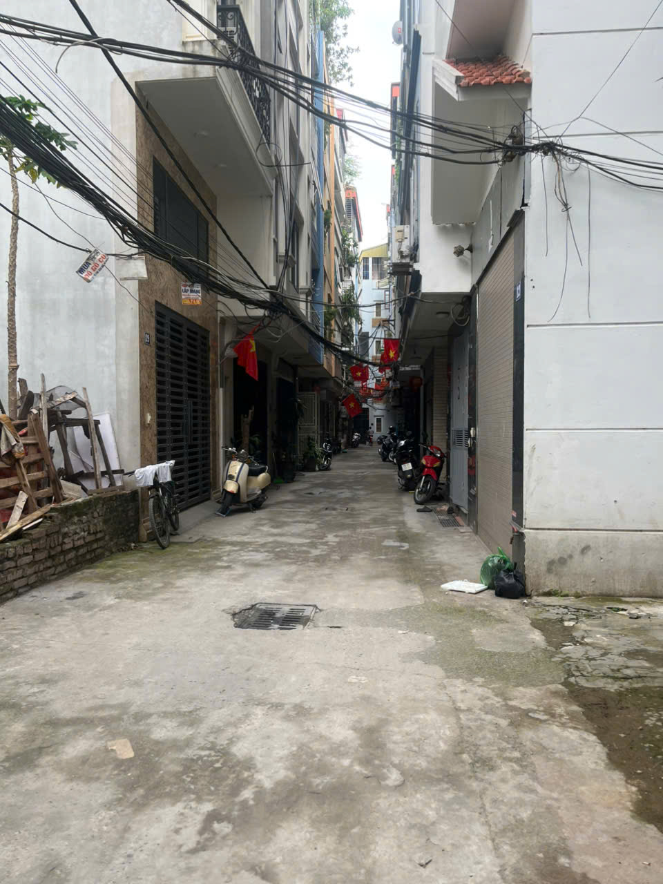 BÁN NHÀ NGỌC THUỴ - HIẾM - NGÕ THÔNG Ô TÔ VÀO NHÀ - 32.1M2 5 TẦNG - GIÁ NHỈNH 7 TỶ