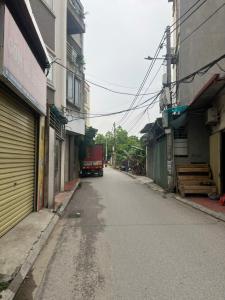 BÁN NHÀ GIA QUẤT - SIÊU PHẨM KINH DOANH - MẶT TIỀN CỰC ĐẸP - 2 Ô TÔ TRÁNH NHAU TRƯỚC NHÀ - 52m2 4.X TỶ