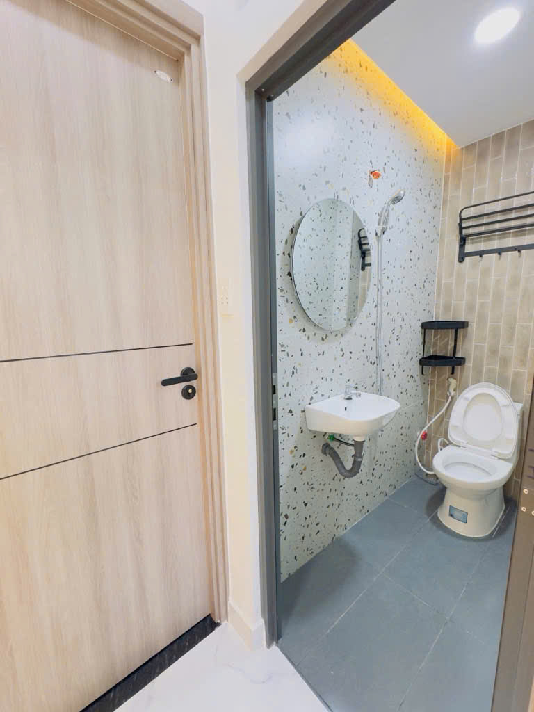 NHÀ MỚI VÀO Ở NGAYĐƯỜNG PHẠM THẾ HIỂN Q8 NHỈNH 4TỶ.