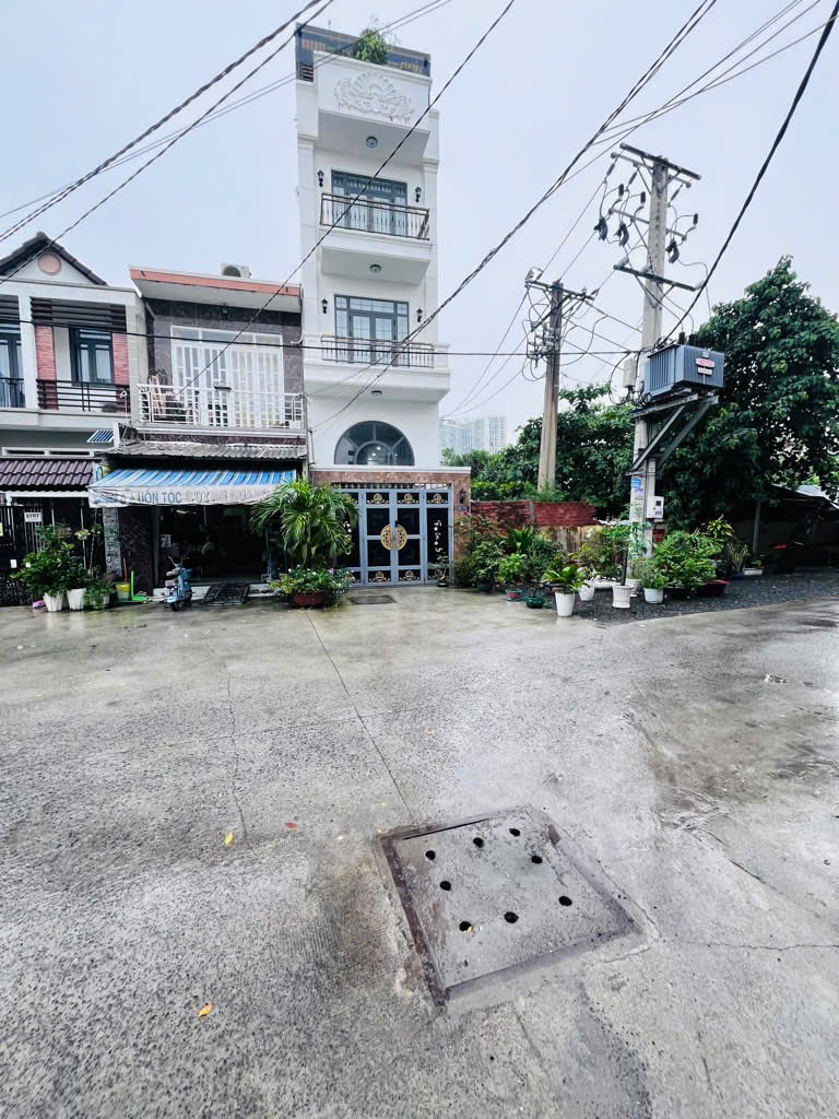 NHÀ BÙI MINH TRỰC GẦN PHẠM THẾ HIỂN Q8 ,3PN, 64M2 ,ĐẤT 80M2 CHỈ HƠN 3 TỶ