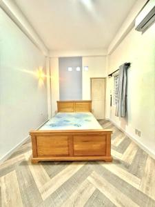 Bán nhà -hẻm xe hơi - 4tỷ