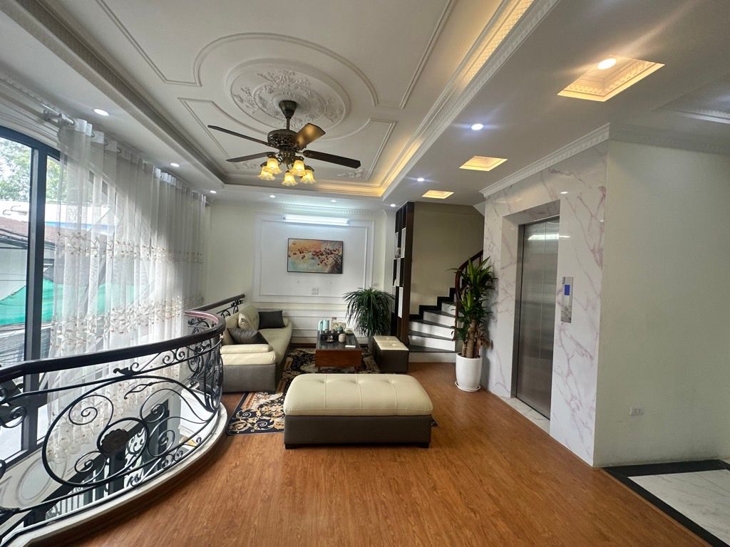 BÁN NHÀ - ĐƯỜNG NGUỄN VĂN LINH, SÀI ĐỒNG, LONG BIÊN, HÀ NỘI - LÔ GÓC 2 MẶT TIỀN, 6 TẦNG, THANG MÁY