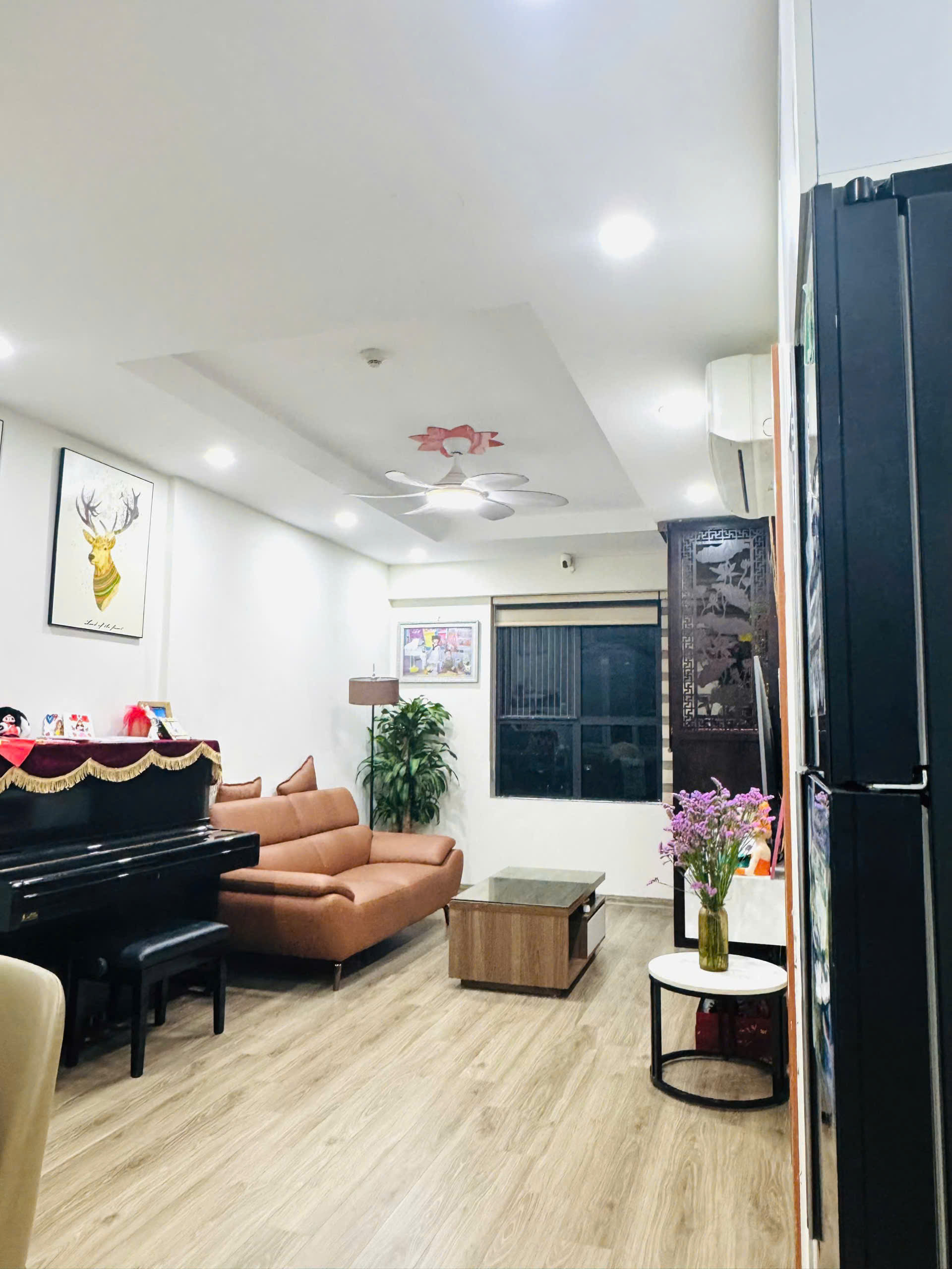 Bán chung cư Goldmark City 136 Hồ Tùng Mậu