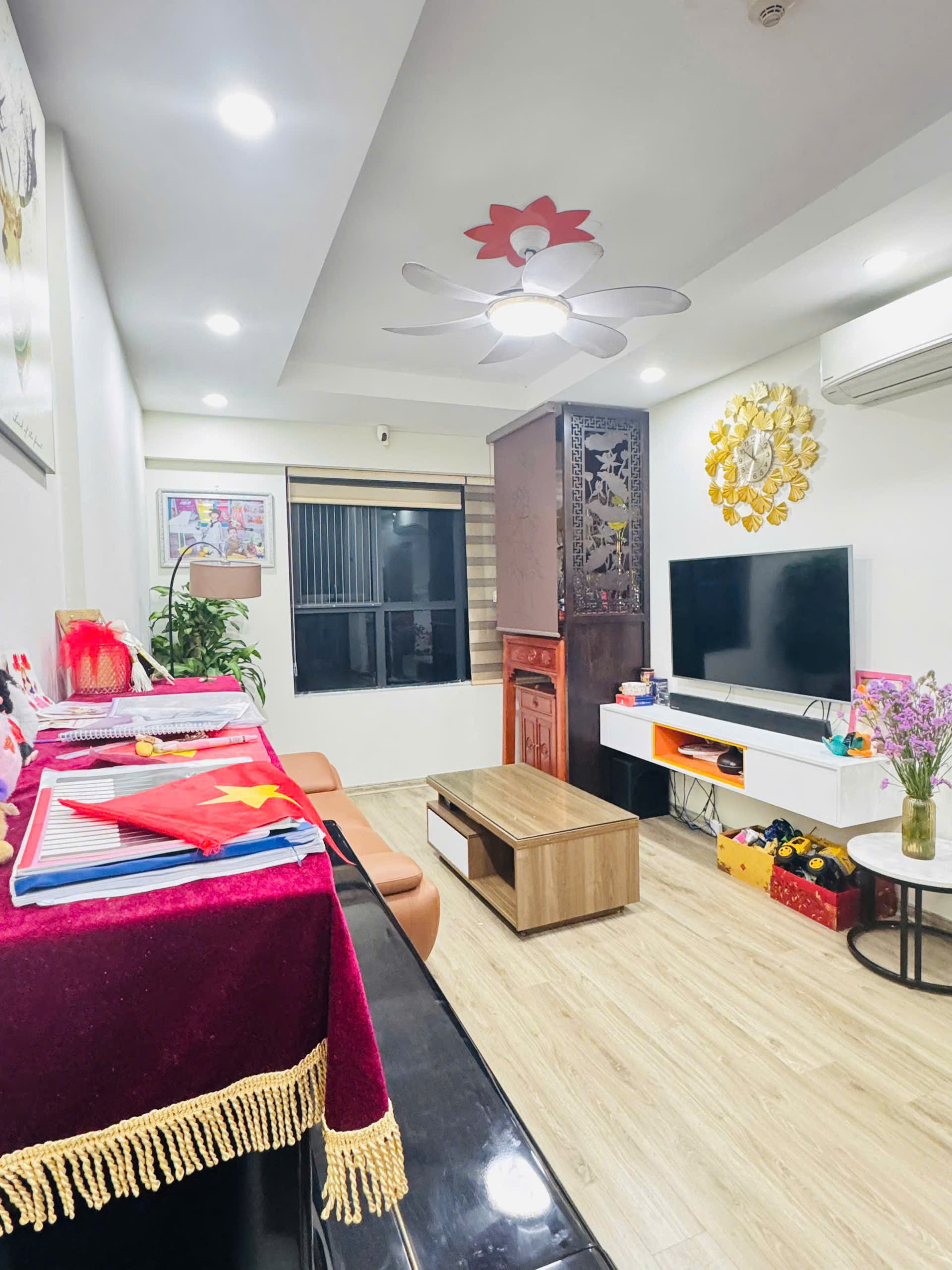 Bán chung cư Goldmark City 136 Hồ Tùng Mậu