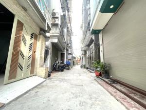 BÁN NHÀ MỚI 6.8 TỶ LA KHÊ, HÀ ĐÔNG, ĐỦ ĐỒ Ở NGAY, GIAO THÔNG THUẬN LỢI, GẦN GA METRO, TRƯỜNG, CHỢ
