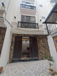 7 TỶ CÓ 5 TẦNG NHÀ MỚI ĐẸP FULL NỘI THẤT THỤY KHUÊ QUẬN TÂY HỒ - GẦN NGÕ Ô TÔ - KHU VỰC HIẾM NHÀ BÁN