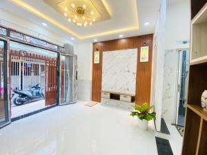 Bán Nhà Phường 15 Quận 8 - Nhà mới xây 3 tầng BTCT 4PN - Nhỉnh 3 tỷ - Gần cầu số 3 - SHR