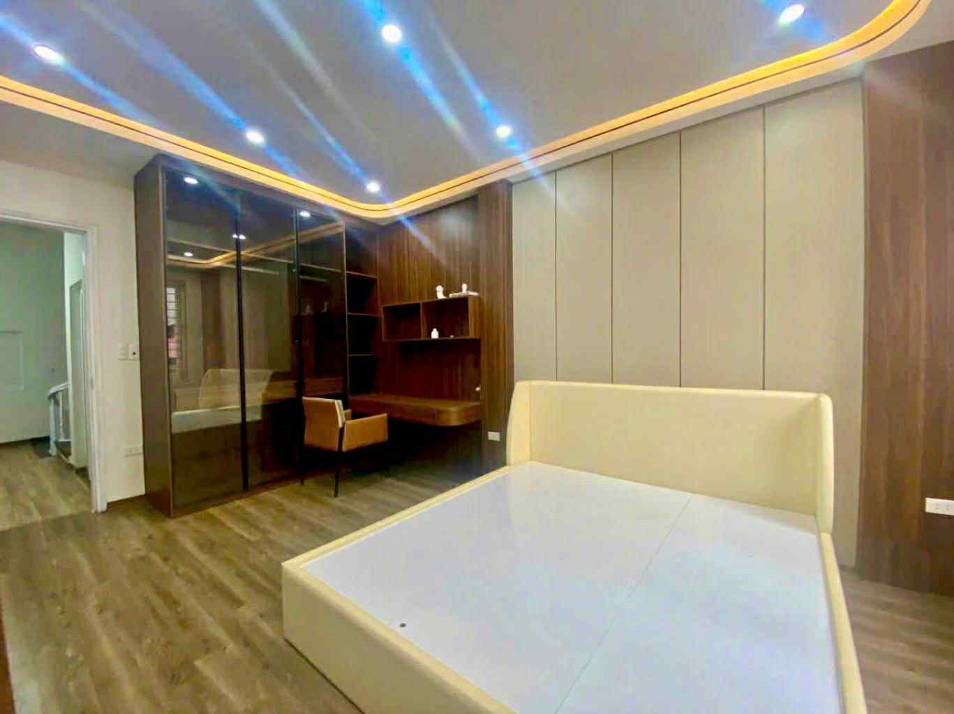 Cần Bán 181.74.23 Trần Phú 34 3.6 10 6.95 tỷ Văn Quán Hà Đông 5-10 tỷ HĐ