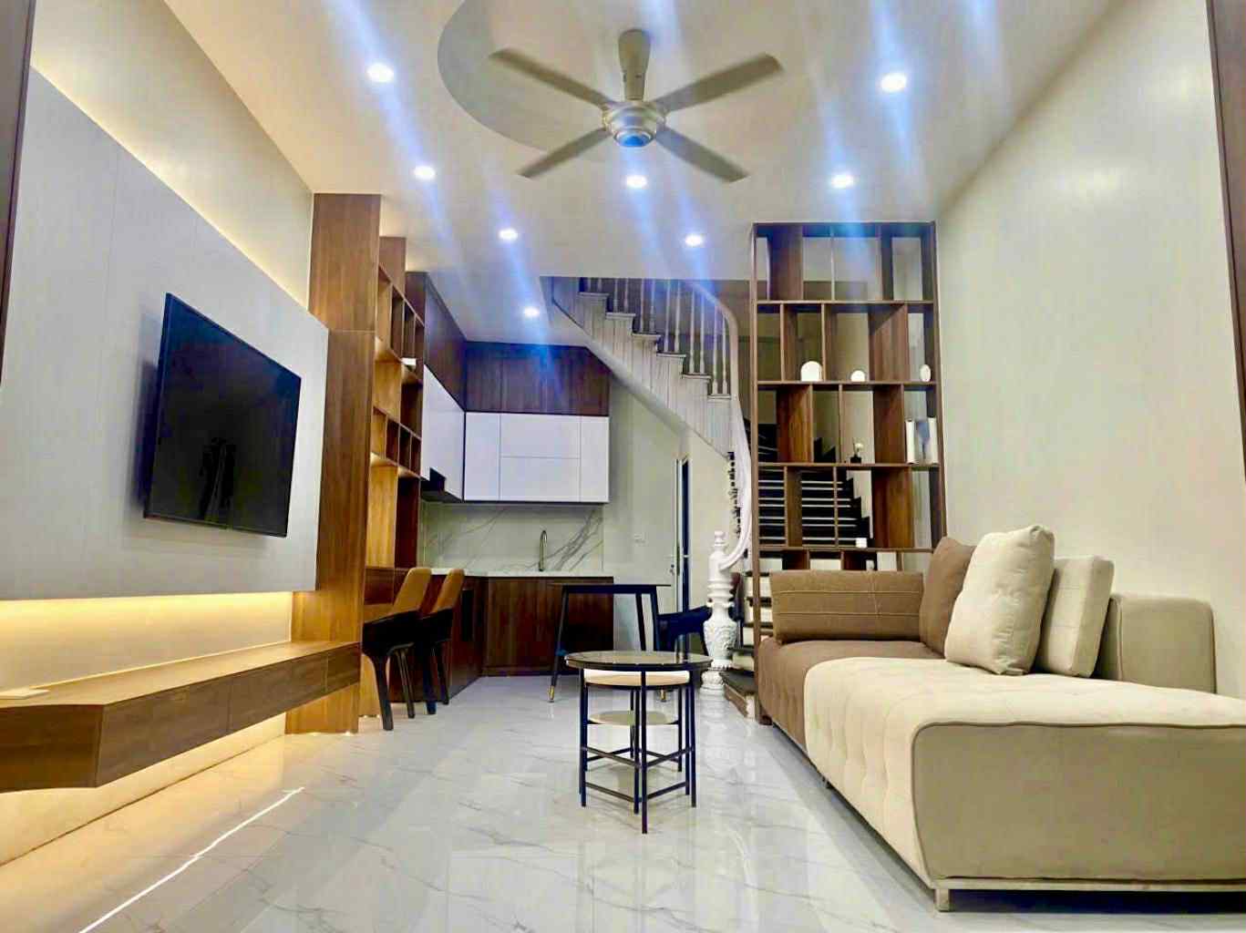 Cần Bán 181.74.23 Trần Phú 34 3.6 10 6.95 tỷ Văn Quán Hà Đông 5-10 tỷ HĐ