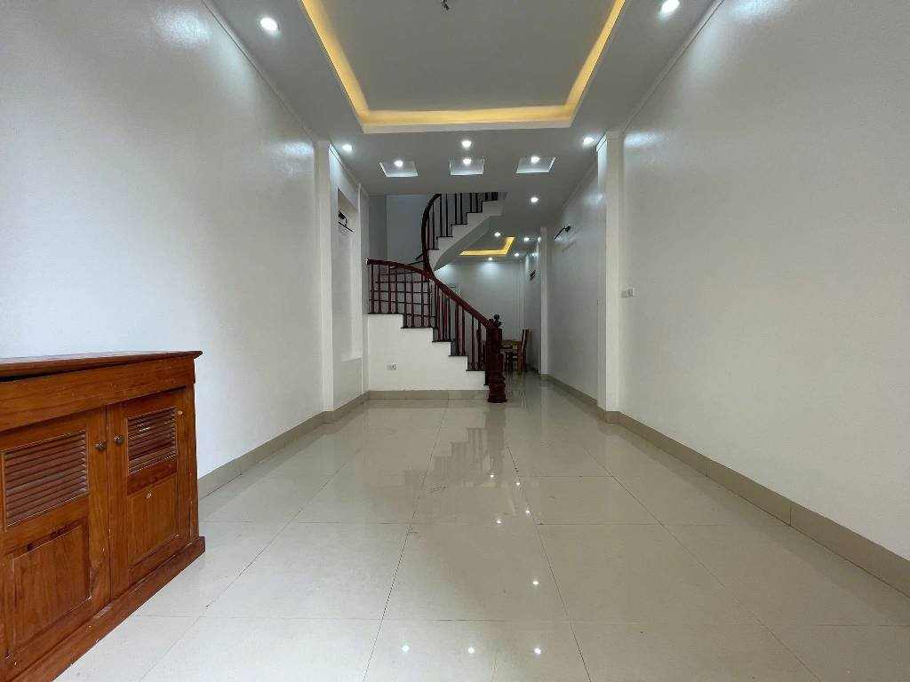 CỰC HIẾM - NGÕ NÔNG GẦN PHỐ - NHÀ ĐẸP Ở NGAY - GIÁ CỰC HỢP LÝ.