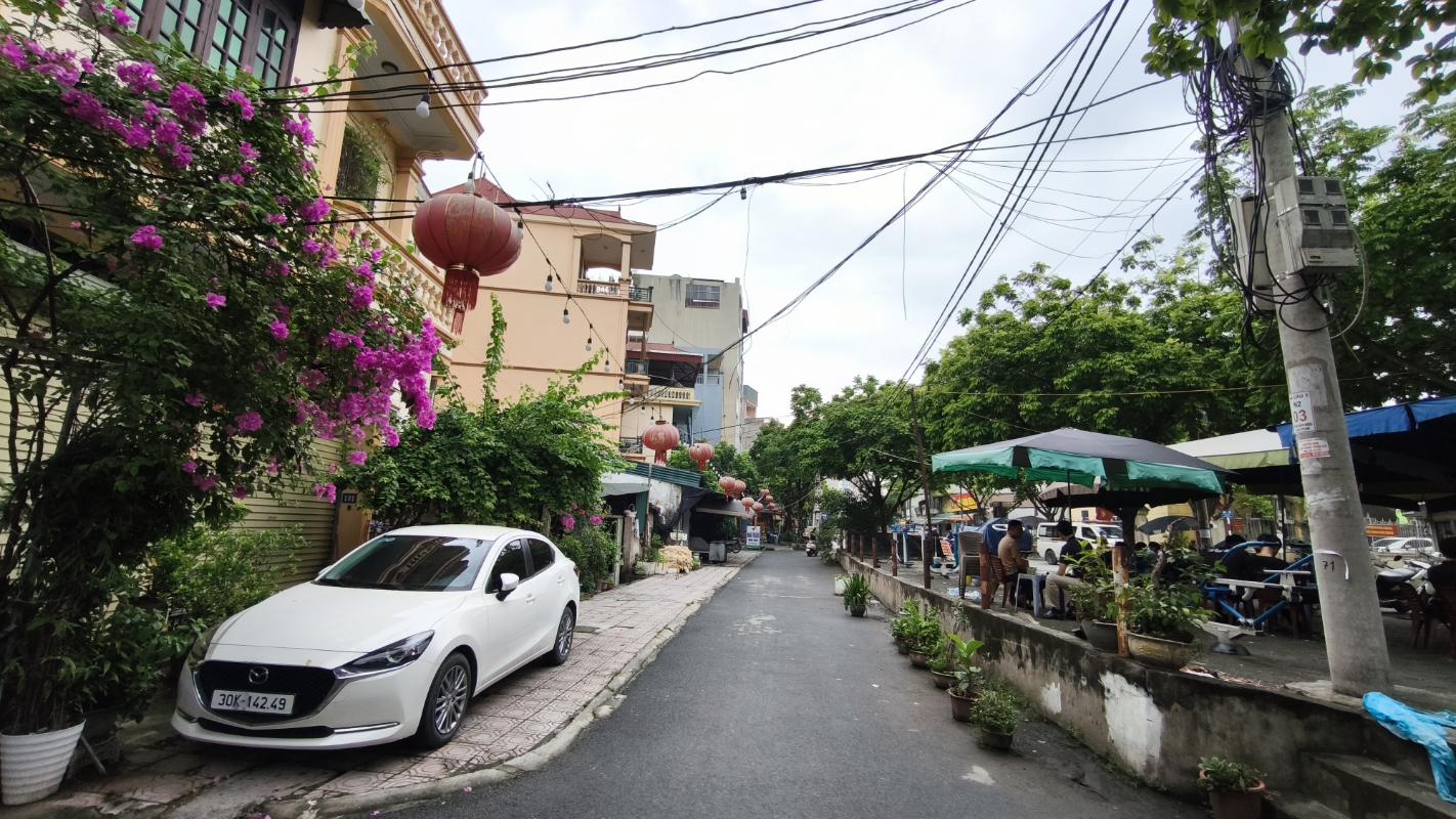 KINH DOANH – NGÃ 5 HÀ TRÌ – TRUNG TÂM SẦM UẤT
