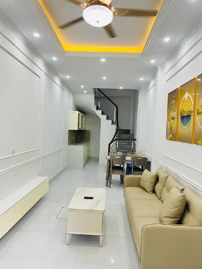 TRUNG TÂM VĂN QUÁN - NHÀ ĐẸP LÔ GÓC - NỘI THẤT ĐẸP - 2 THOÁNG - VÀI BƯỚC RA HỒ VĂN QUÁN