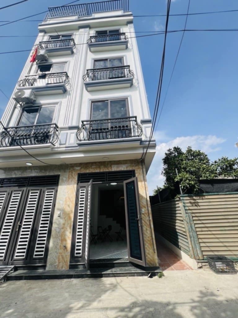 bán nhà phố Ngô Quyền 40m2 xây 5 tầng cạnh kdt Văn Khê hơn 8 tỷ