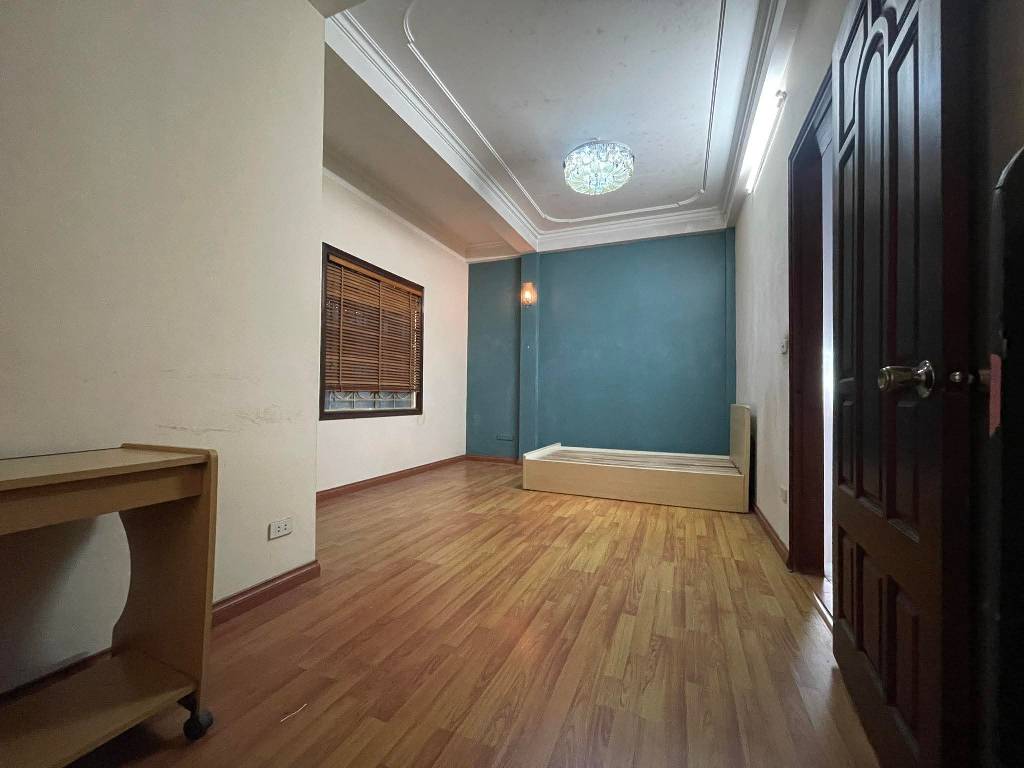 Bán nhà KDT Văn Quán xây 5 tầng, gần hồ Văn Quán hơn 13 tỷ